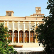 هتل تاریخی خانه آقازاده ابرکوه